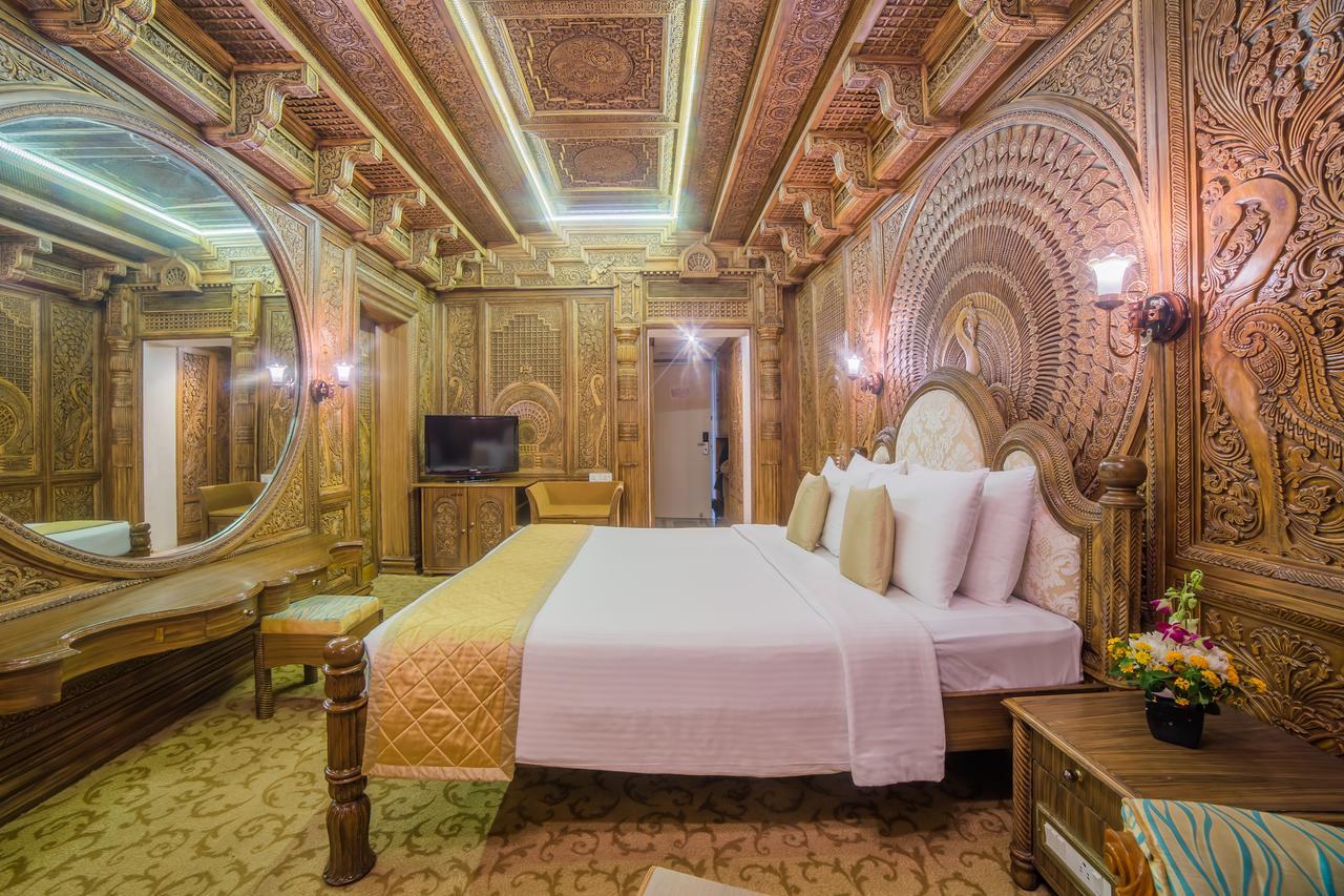 Ramoji Film City- Sitara Luxury Hotel Pedda Ambarpet Buitenkant foto