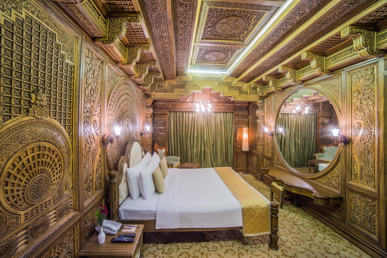 Ramoji Film City- Sitara Luxury Hotel Pedda Ambarpet Buitenkant foto