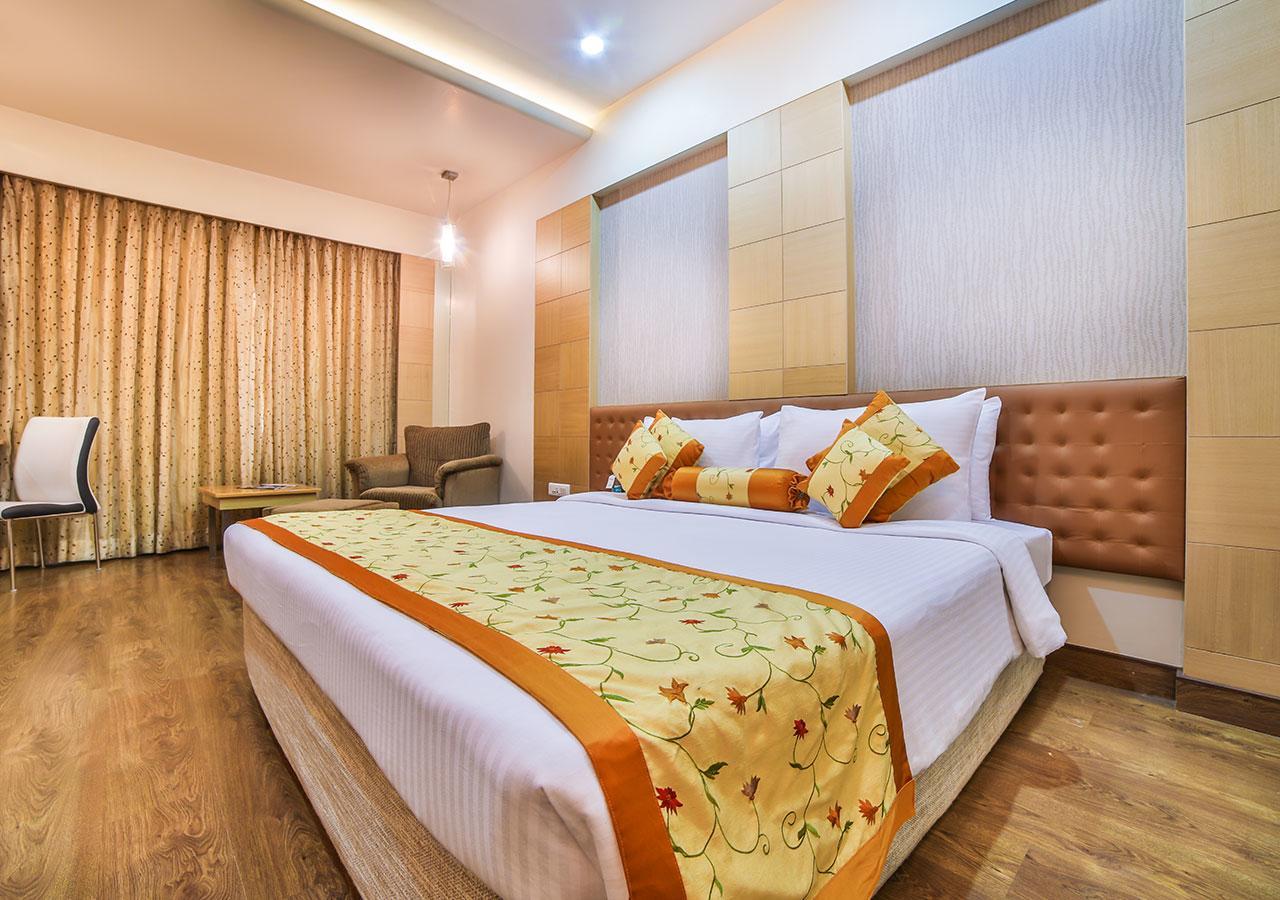 Ramoji Film City- Sitara Luxury Hotel Pedda Ambarpet Buitenkant foto