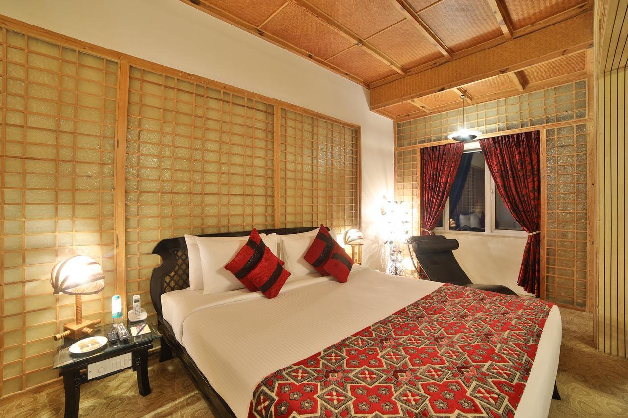 Ramoji Film City- Sitara Luxury Hotel Pedda Ambarpet Buitenkant foto