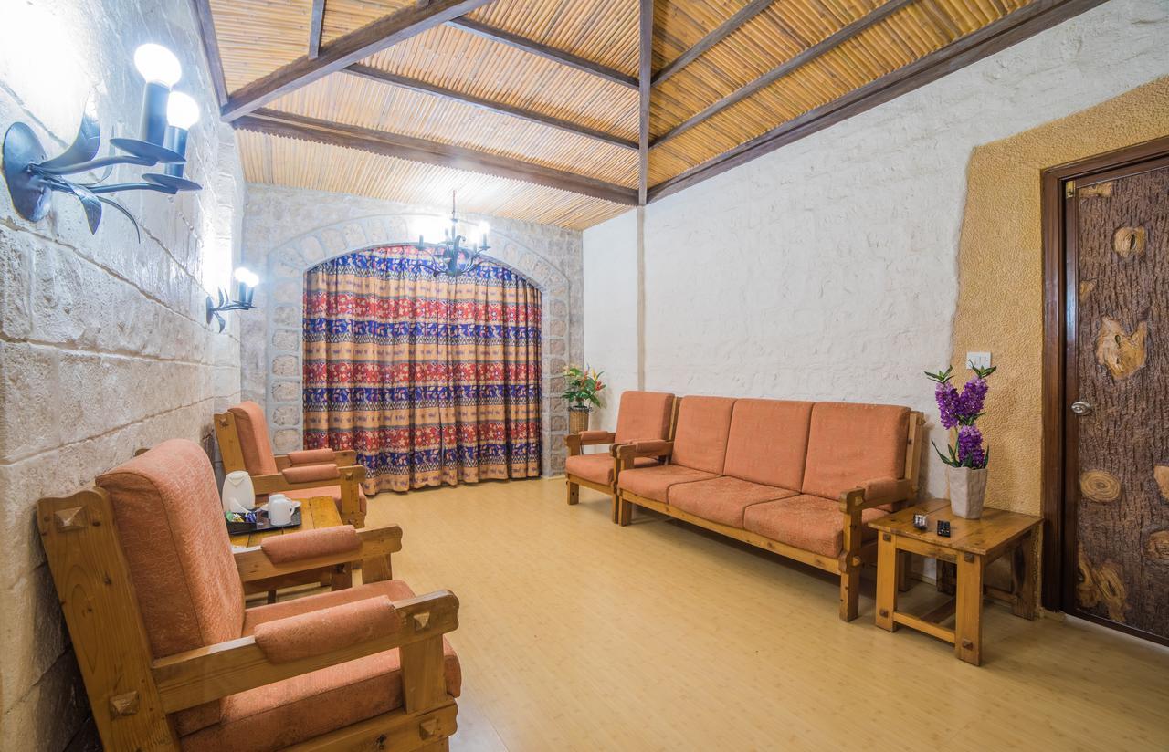Ramoji Film City- Sitara Luxury Hotel Pedda Ambarpet Buitenkant foto