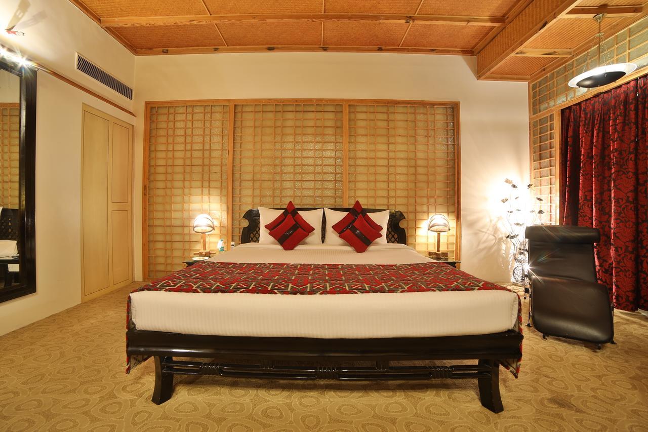 Ramoji Film City- Sitara Luxury Hotel Pedda Ambarpet Buitenkant foto