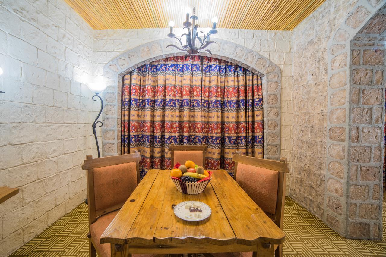 Ramoji Film City- Sitara Luxury Hotel Pedda Ambarpet Buitenkant foto