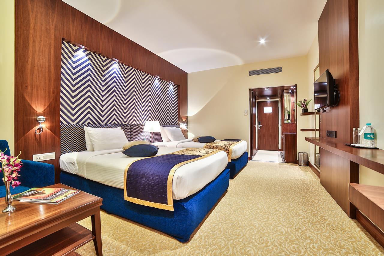 Ramoji Film City- Sitara Luxury Hotel Pedda Ambarpet Buitenkant foto